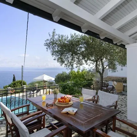 With Panoramic View بيت ضيافة جايوس